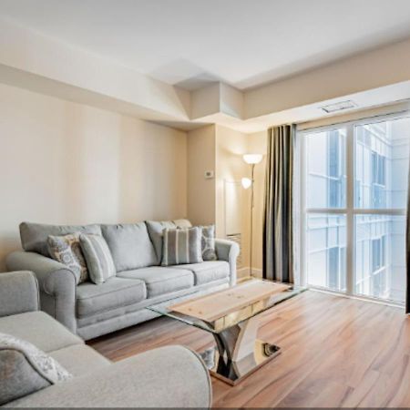 Executive 2 Beds Near Cn Tower, Rogers Centre, Scotia Area, Business District, Entertainment District, Lakeshore โตรอนโต ภายนอก รูปภาพ