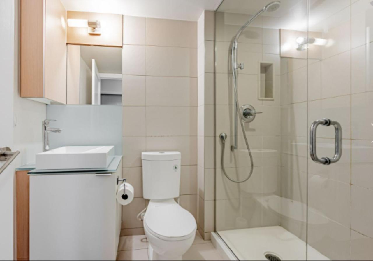 Executive 2 Beds Near Cn Tower, Rogers Centre, Scotia Area, Business District, Entertainment District, Lakeshore โตรอนโต ภายนอก รูปภาพ