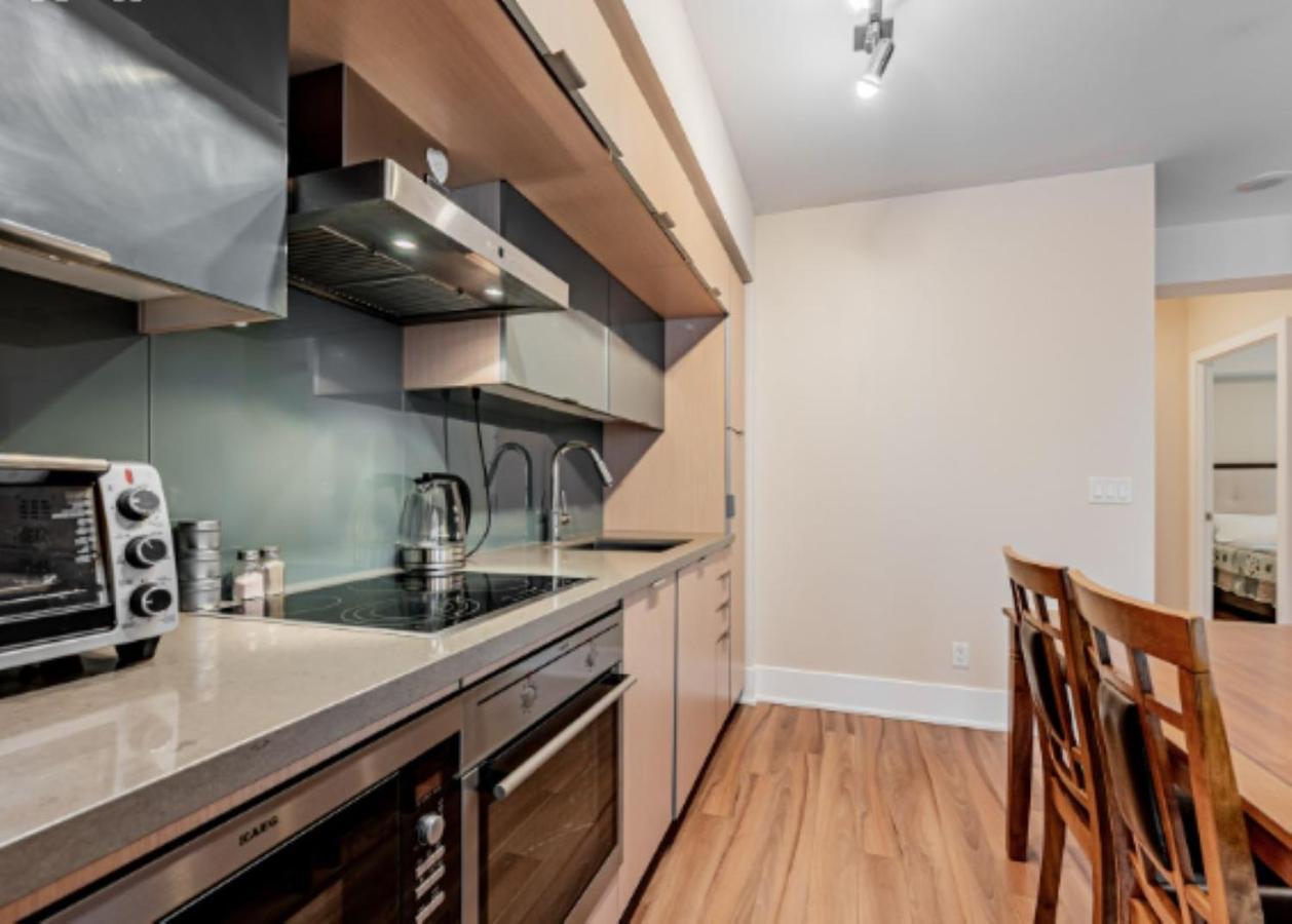 Executive 2 Beds Near Cn Tower, Rogers Centre, Scotia Area, Business District, Entertainment District, Lakeshore โตรอนโต ภายนอก รูปภาพ